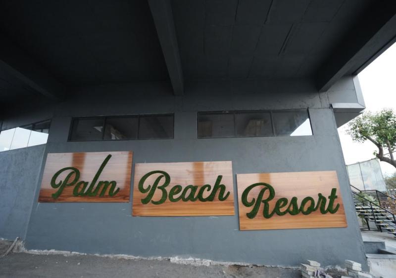 Palm Beach Resort Valsad Luaran gambar